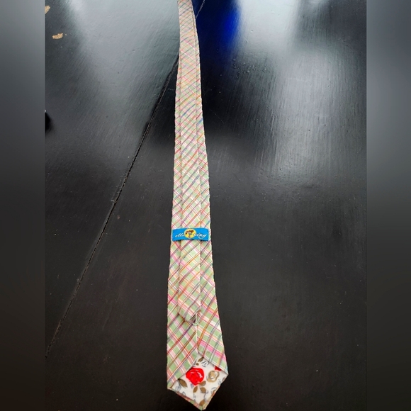 Green and Pink Neck Tie - Picture 4 of 4